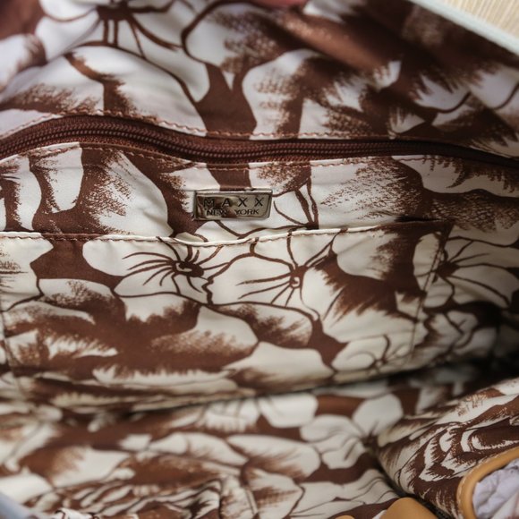 Maxx New York Green and Tan Leather Handbag - Picture 4 of 5